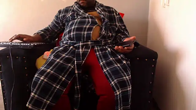 zuluboyxx online show from June 3, 5:21 am