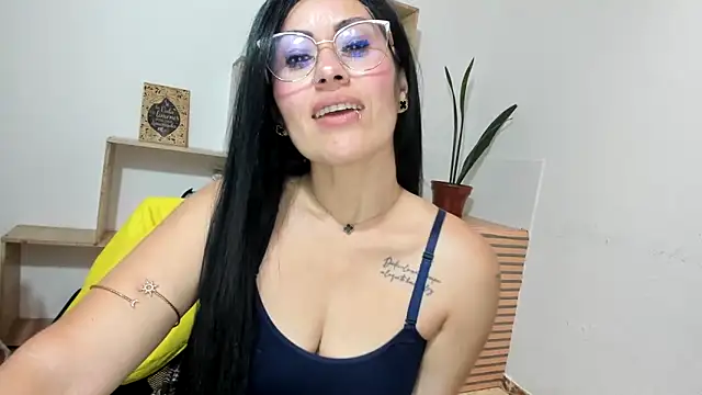 Tania mature online show from May 29, 7:01 pm