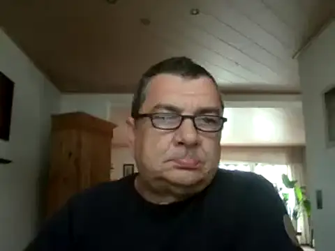 Snapshot of Nobbie444 chatting on June 9, 7:42 am Nobbie444 online show from June 9, 7:42 am