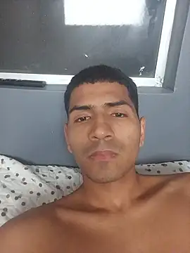 riquer09 online show from August 7, 4:03 am