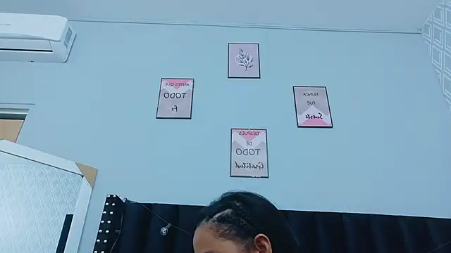 Snapshot of colombiamommy chatting on October 30, 12:28 pm colombiamommy online show from October 30, 12:28 pm