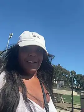 TilaTotti online show from February 25, 7:14 pm