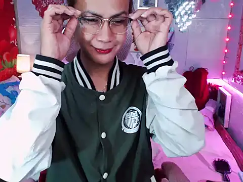 HotHornyAsian online show from April 12, 9:31 pm