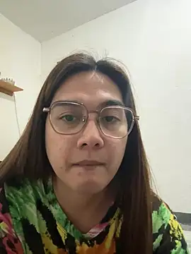 Snapshot of MarieLoveGlamorous chatting on March 12, 5:30 pm MarieLoveGlamorous online show from March 12, 5:30 pm