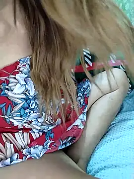 Snapshot of HotsexyNaughtysweetbaby chatting on March 19, 7:07 am HotsexyNaughtysweetbaby online show from March 19, 7:07 am