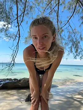 neighbours love online show from January 16, 6:35 am