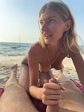 neighbours love online show from February 4, 9:28 am