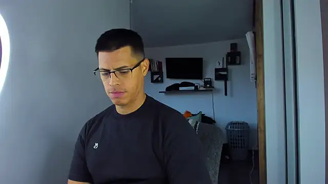  John Boy  online show from April 9, 10:59 pm