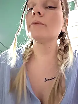 Bondgirl 013 online show from April 5, 5:21 pm