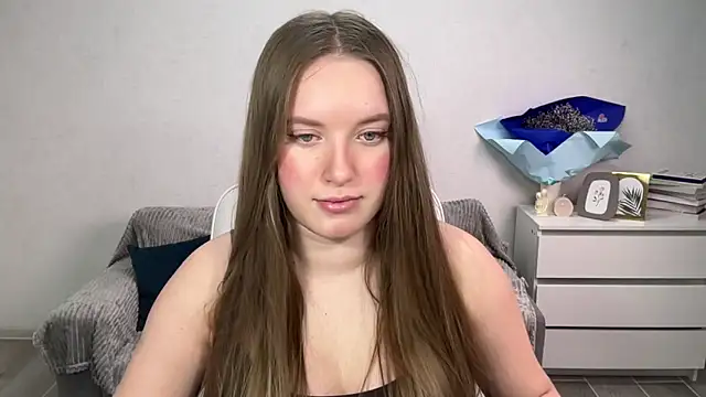 EvaMaddison online show from November 25, 5:35 pm