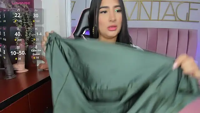 amy-thomson1 online show from September 11, 12:05 pm