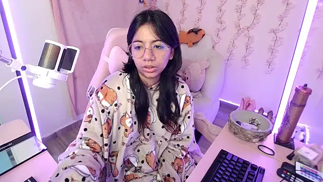 Nami usagi online show from December 17, 1:50 pm