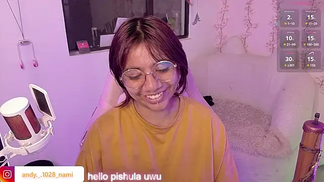 Snapshot of Nami_usagi chatting on April 21, 3:17 pm Nami usagi online show from April 21, 3:17 pm