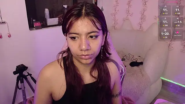 Snapshot of Nami_usagi chatting on April 30, 12:33 pm Nami usagi online show from April 30, 12:33 pm