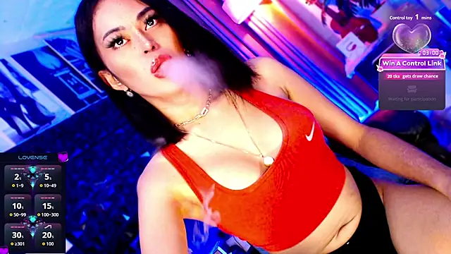 Snapshot of Thalia_Cambridge chatting on May 6, 10:48 pm Thalia Cambridge online show from May 6, 10:48 pm