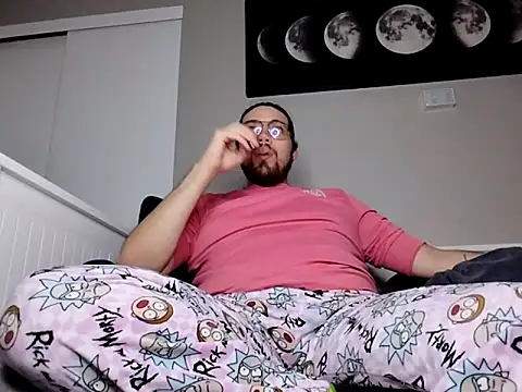 Snapshot of lucasgalacticman chatting on January 20, 12:39 pm lucasgalacticman online show from January 20, 12:39 pm