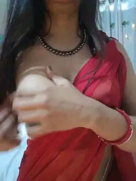 Snapshot of RadhaBabe chatting on July 6, 10:12 am RadhaBabe online show from July 6, 10:12 am