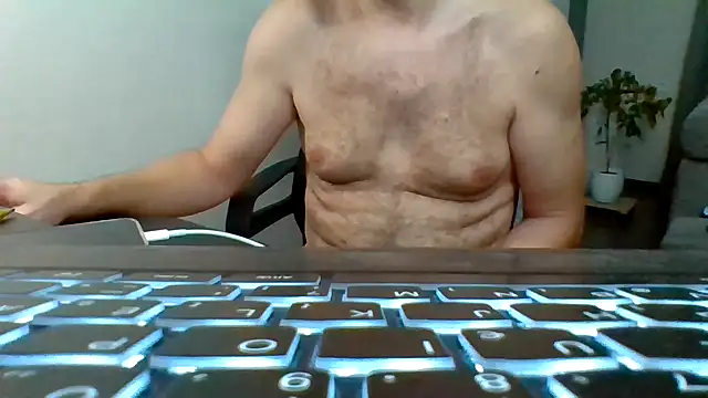 Horney boy86 online show from September 17, 10:44 pm