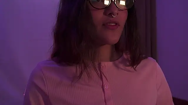 HannaMoom online show from November 15, 10:15 pm