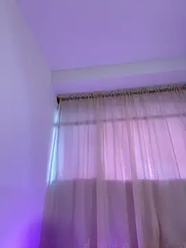Snapshot of HannaMoom chatting on June 24, 11:04 pm HannaMoom online show from June 24, 11:04 pm