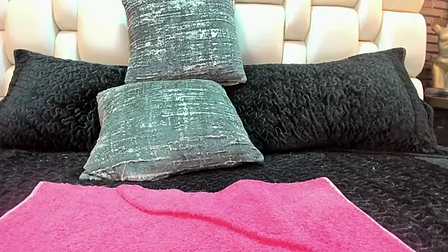 Snapshot of Salo_Heaven chatting on February 5, 4:47 pm Salo Heaven online show from February 5, 4:47 pm