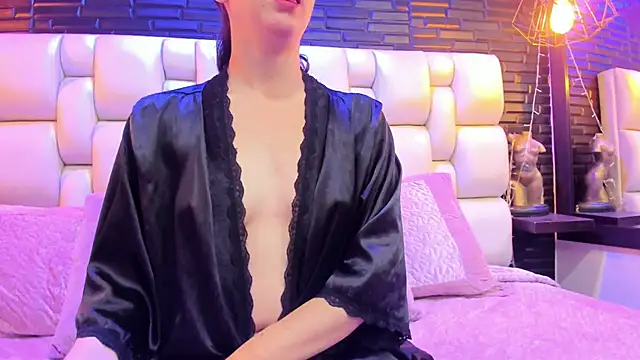 Snapshot of Salo_Heaven chatting on March 8, 2:19 pm Salo Heaven online show from March 8, 2:19 pm
