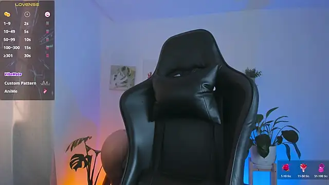 annadu011 online show from March 24, 1:49 pm