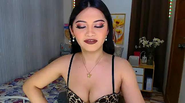 xXCathyJennerXx online show from February 12, 12:33 pm