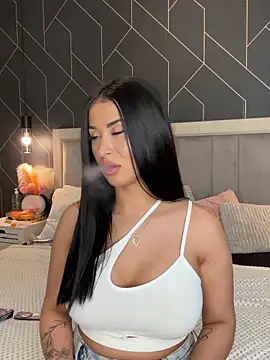 EmyLaveau online show from March 20, 12:32 pm