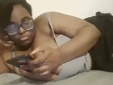 Snapshot of MissCC99 chatting on March 22, 1:11 am MissCC99 online show from March 22, 1:11 am