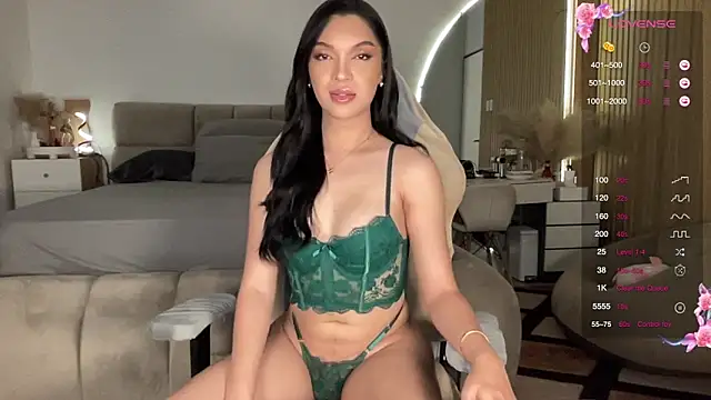 Rogueblaze online show from June 11, 3:48 am