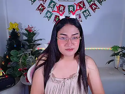 Snapshot of plysaithailand chatting on December 22, 6:54 am plysaithailand online show from December 22, 6:54 am