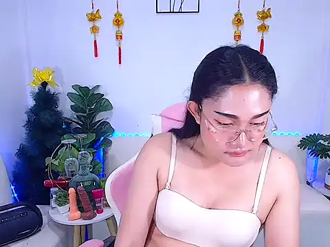 Snapshot of plysaithailand chatting on February 5, 9:36 am plysaithailand online show from February 5, 9:36 am