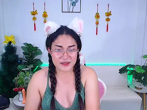 Snapshot of plysaithailand chatting on February 18, 2:24 pm plysaithailand online show from February 18, 2:24 pm