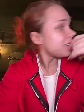 PennyPrincess online show from December 6, 9:35 pm