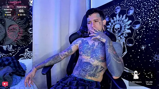 Snapshot of josh__ackerman chatting on January 26, 8:56 pm josh ackerman online show from January 26, 8:56 pm