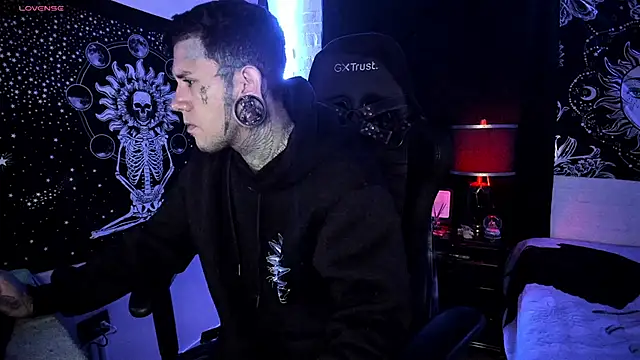 Snapshot of josh__ackerman chatting on March 3, 12:58 pm josh ackerman online show from March 3, 12:58 pm