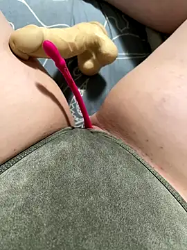 katcclovea online show from November 30, 1:59 pm