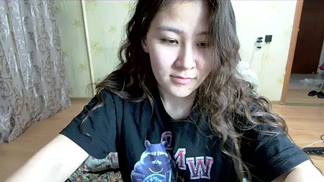 Riz girl online show from March 7, 8:17 pm