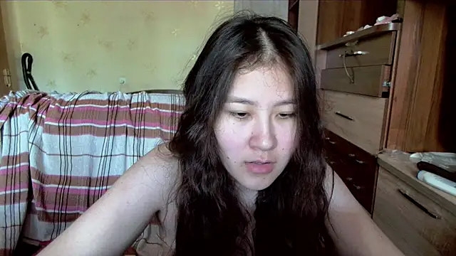 Riz girl online show from April 12, 12:10 pm