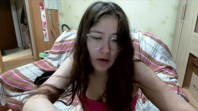 Riz girl online show from April 19, 6:10 pm