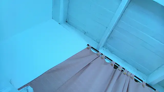 Snapshot of yulina_xue chatting on March 6, 2:41 am yulina xue online show from March 6, 2:41 am