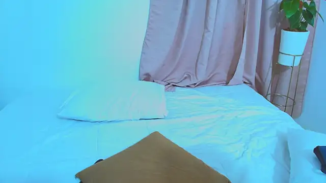 Snapshot of yulina_xue chatting on March 23, 4:16 am yulina xue online show from March 23, 4:16 am