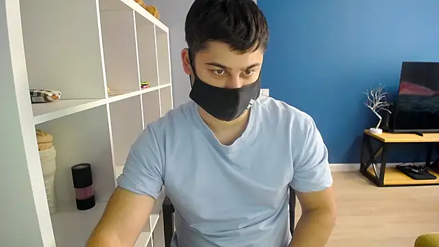 Tomguys online show from March 18, 9:20 am