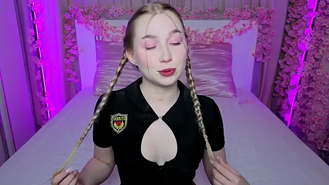 LilyStarlight online show from June 21, 4:04 am