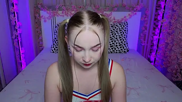 LilyStarlight online show from July 19, 4:27 am