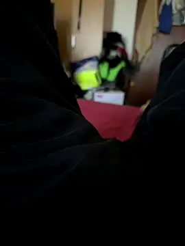 Snapshot of Alerandro00 chatting on September 22, 2:30 pm Alerandro00 online show from September 22, 2:30 pm