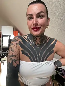 InkedBiitch online show from March 25, 6:41 am