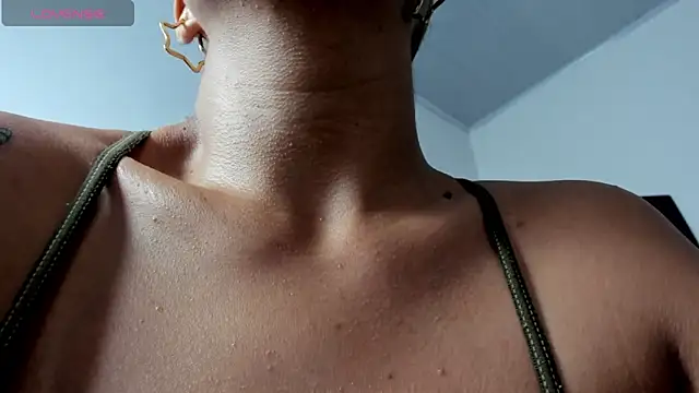 MaiaPetitte  online show from January 16, 10:12 pm