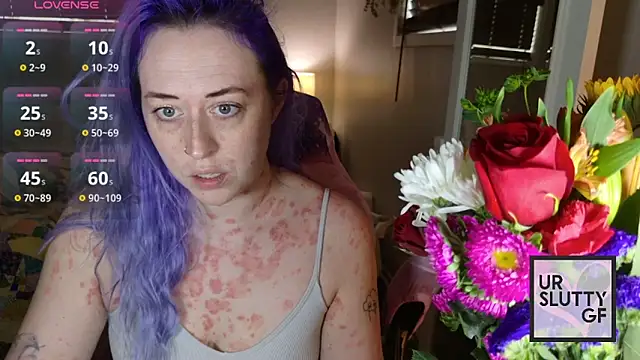 ursluttygf online show from April 13, 3:50 pm